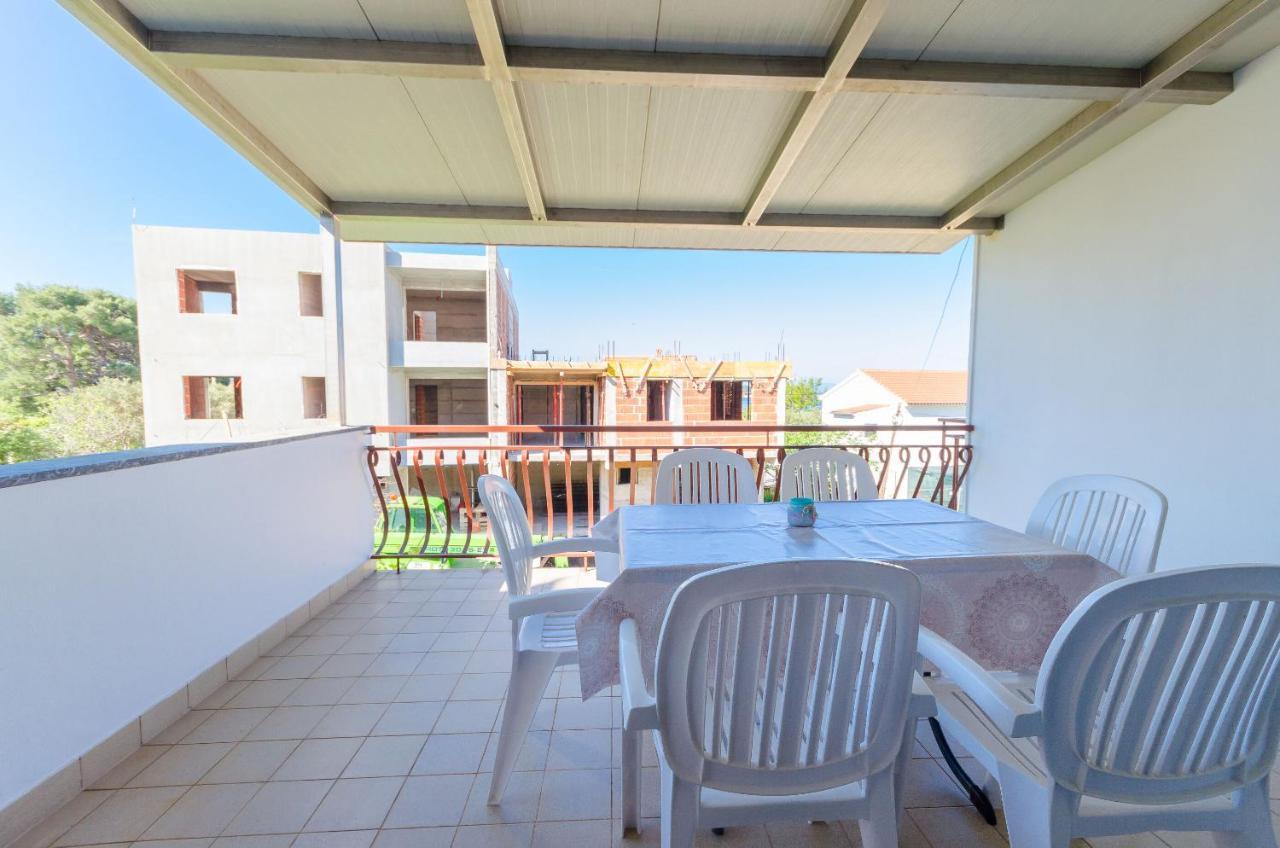 Apartments Slavica R Banjol 外观 照片