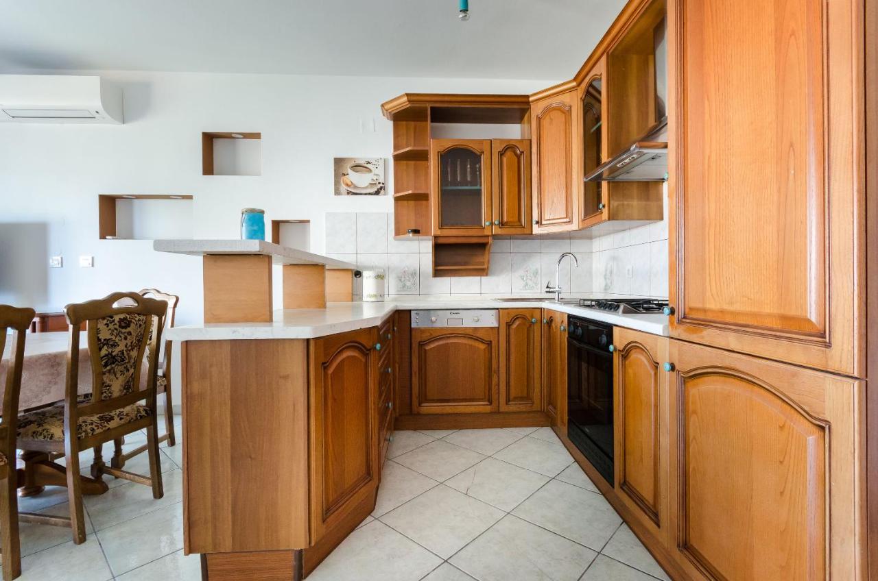 Apartments Slavica R Banjol 外观 照片