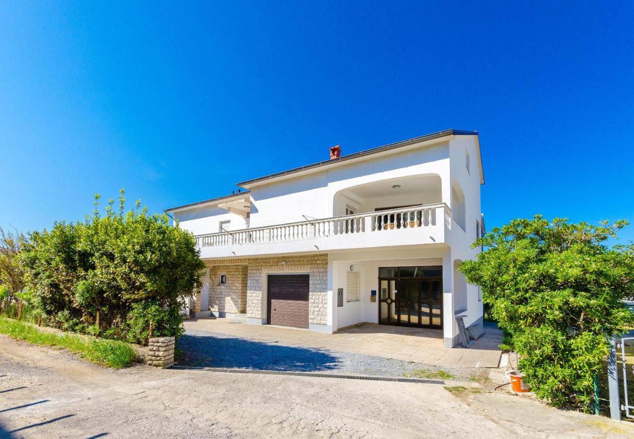 Apartments Slavica R Banjol 外观 照片