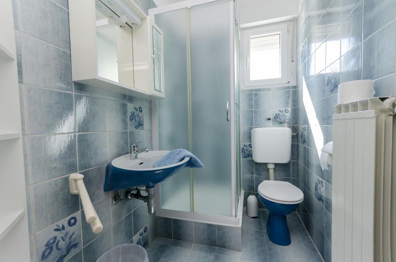 Apartments Slavica R Banjol 外观 照片