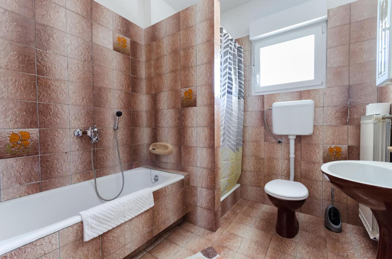 Apartments Slavica R Banjol 外观 照片