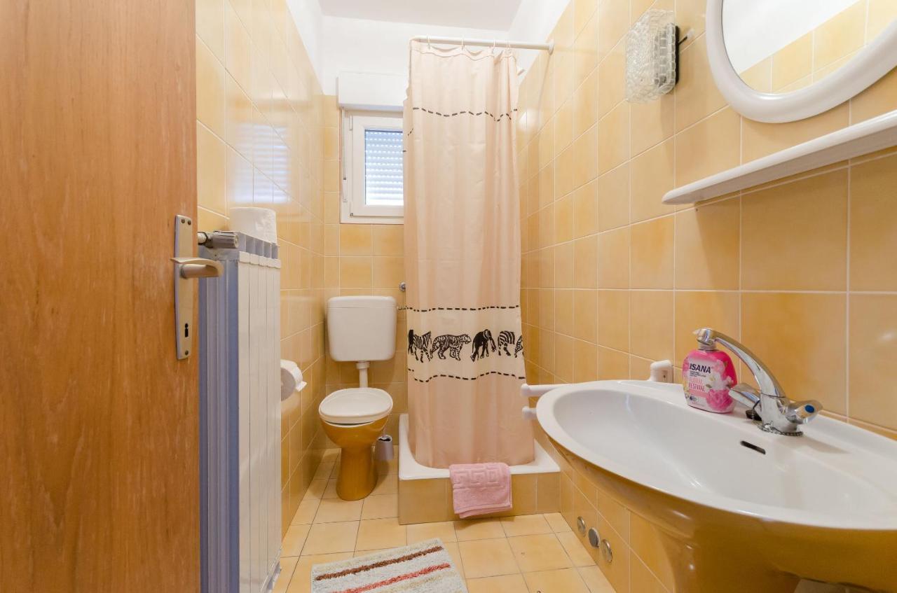 Apartments Slavica R Banjol 外观 照片