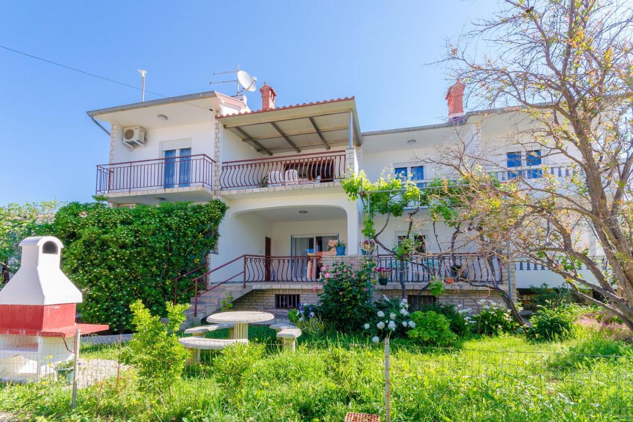 Apartments Slavica R Banjol 外观 照片