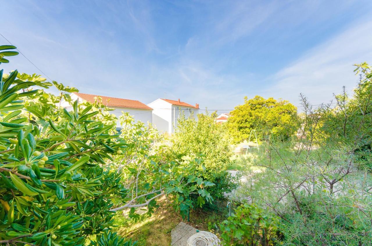 Apartments Slavica R Banjol 外观 照片